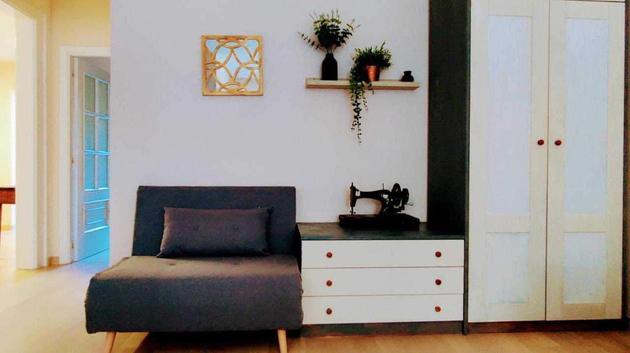Cs50 Alojamiento 1 Dormitorio Monforte De Lemos Otel Dış mekan fotoğraf